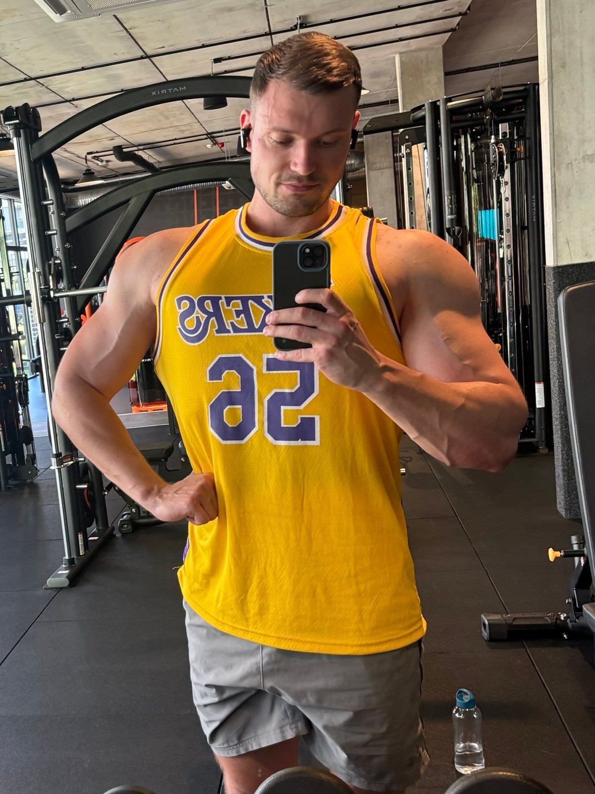 Leon Strub beim Training im Gym